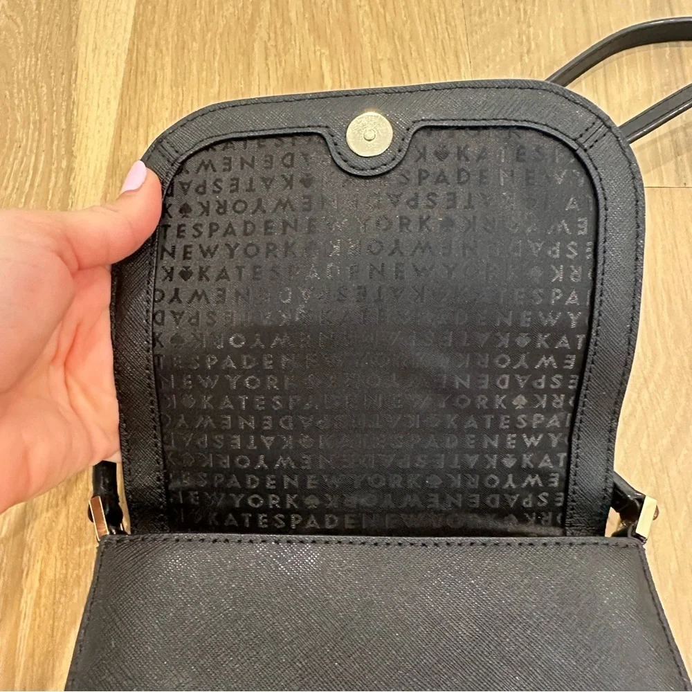 Kate Spade New York Black Hatch Leather Carsen Crossbody Bag Purse Small Gold - Picture 4 of 16